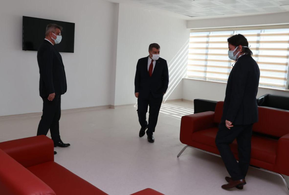 صور :انطلاق الجولة الأولى من سباق الرئاسة التركية للدراجات الهوائية وجرى إطلاق شارة البدء للجولة الأولى في ميدان "السلطان أحمد" الشهير، بمشاركة مسؤولين أتراك